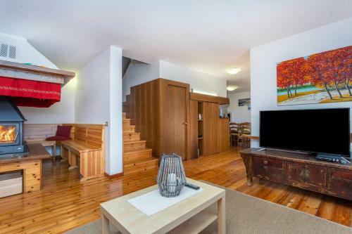 Villa Panoramic House Carnia - Mountain View Apt With Parking And Terraces