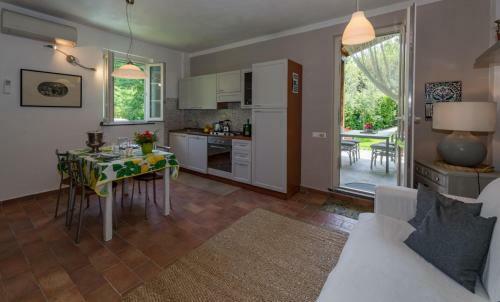Villa Con Piscina Esclusiva Nel Verde
