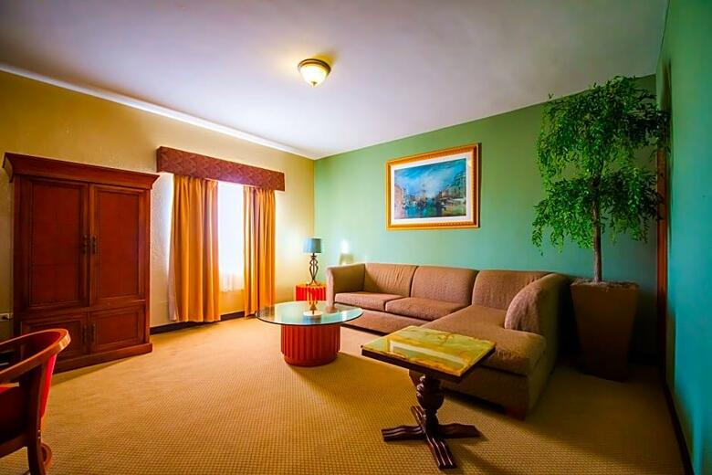 Hotel Consulado Inn