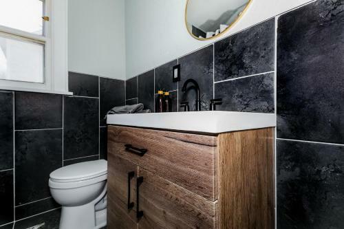 Cheerful 2 Bedroom House