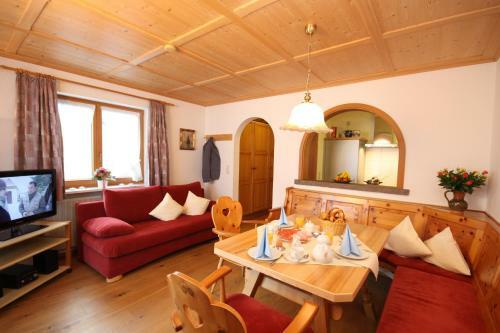 Apartamentos Ferienwohnungen Hennenm�hle