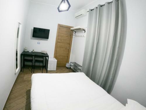 Hostal Policlinico Room Affitta Camere