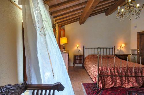 Villa Tuscan Farmhouse With Swimming Pool