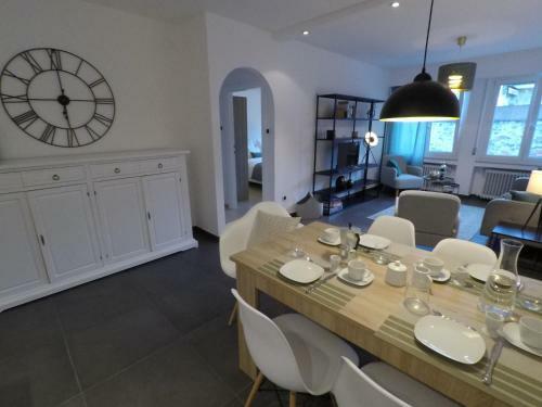 City Apartment 221