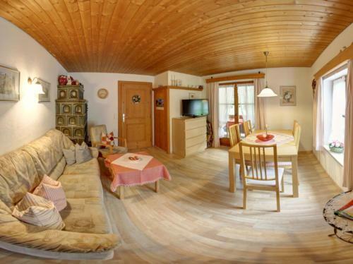 Apartamento Ferienwohnungen Bauer - Chiemgau Karte
