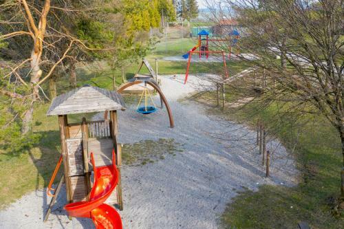 Ferienhaus Nr 96, Typ E, Feriendorf Hochbergle, Allg�u