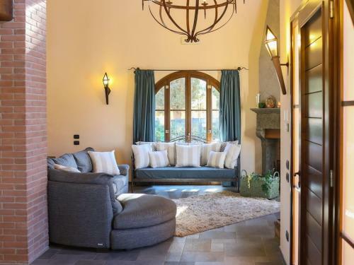 Pleasant Villa In Peccioli With Private Swimming Pool