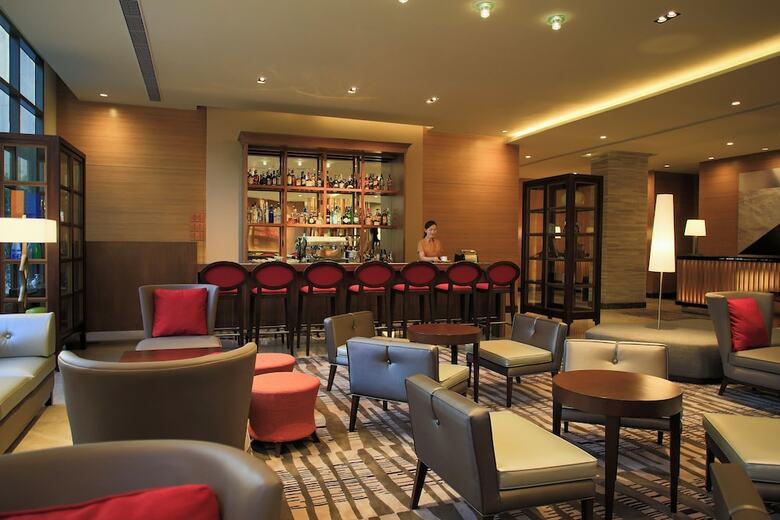 Hotel Holiday Inn & Suites Makati