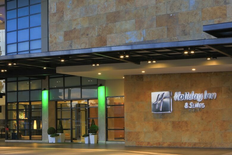 Hotel Holiday Inn & Suites Makati