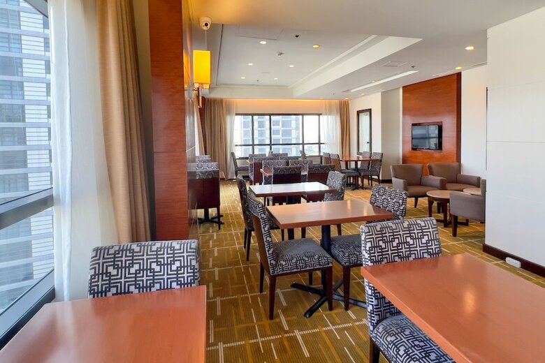 Hotel Holiday Inn & Suites Makati