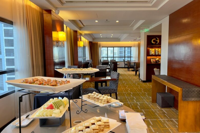 Hotel Holiday Inn & Suites Makati