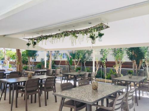 Tasiana Hotel Apartment Complex