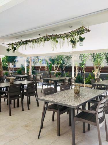 Tasiana Hotel Apartment Complex