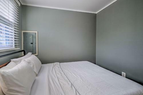 Charming Landover Home With Yard About 10 Mi To Dc!