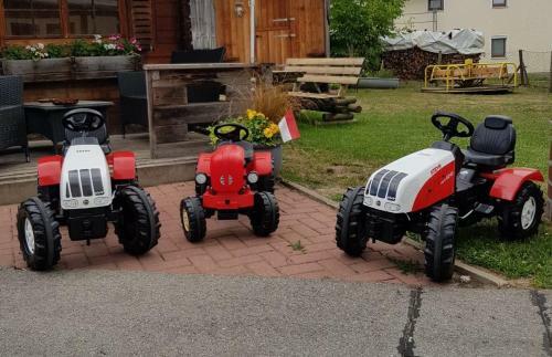 Sch�ferwagen Auf Dem Ferienhof Stark