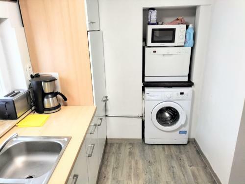 Apartment One Stop To Frankfurt Airport