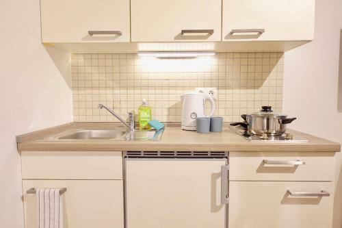 Neu - Gem�tliches Und Modernes Apartment Mit Stellplatz