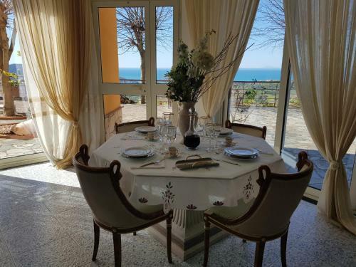 B&B And Home Restaurant Il Giardino Di Armida