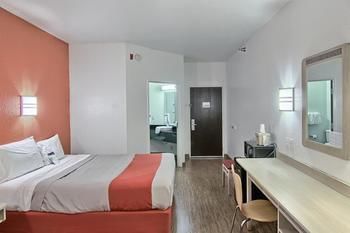 Motel 6 Traverse City