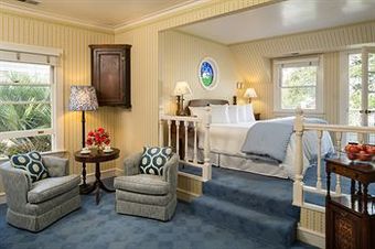 Bed & Breakfast Cheshire Cat Inn