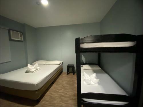 Hostal Oyo 878 Dg Budget Hotel Naia