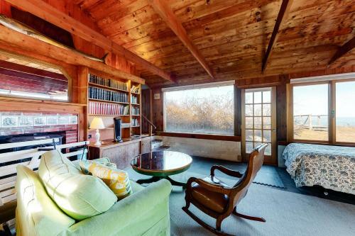 Cliff House Beach Retreat