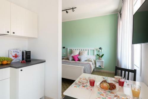 Hostal Altr� Guest House