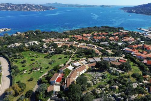 Villa C7 - Bilocale Con Terrazza Localit� Vecchio Marino