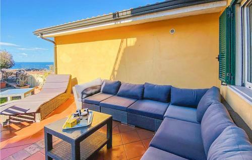 Nice Apartment In Parghelia With 2 Bedrooms