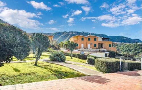 Nice Apartment In Parghelia With 2 Bedrooms