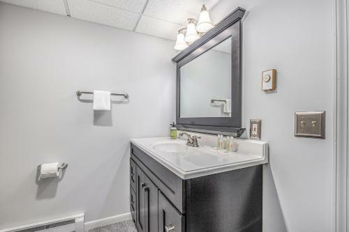 Crooked Lake Luxury