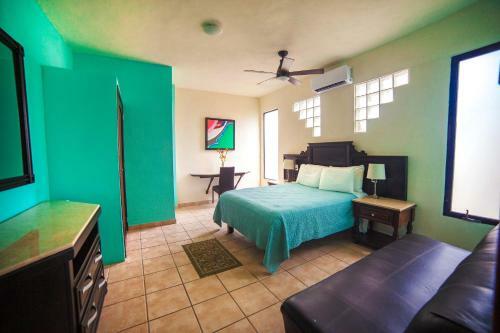 Hotel Kiras Beach House