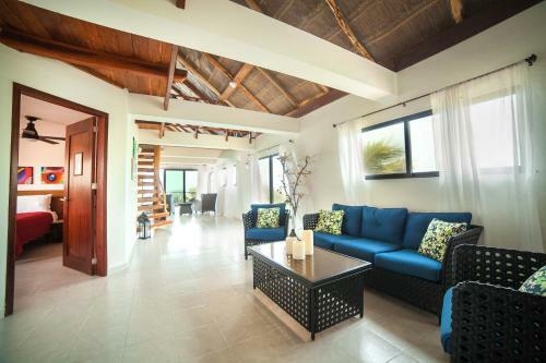 Hotel Kiras Beach House