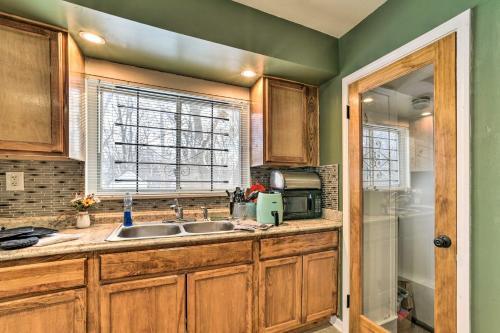 Charming Detroit Escape - 14 Mi To Downtown!