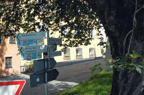 Helles Apartment F�r 1-2 Pers. Mit Parkplatz Und Wifi
