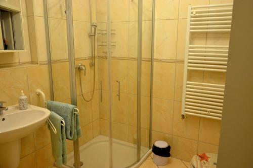 Apartamento Waldstra�e 35, Wohnung Neptun, App. 4
