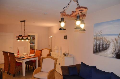 Apartamento Waldstra�e 35, Wohnung Neptun, App. 4