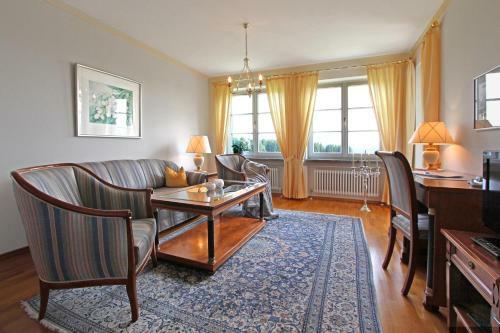 Apartamento G�stehaus Schloss Kronburg