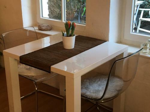 Apartamentos May-apartment K�ln Zentrale Ferienwohnung