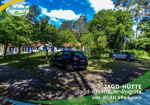 Jagd-angler-holzhaus-im-wald-am-see