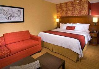 Hotel Courtyard By Marriott Lansing