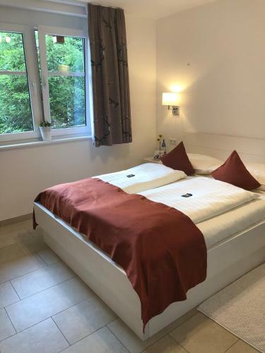 Hostal G�stehaus Sch�neck Garni - Dependance Zu Seehotel Hubertus