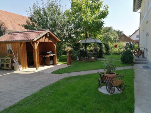 Bed & Breakfast Pension Zum B�ren