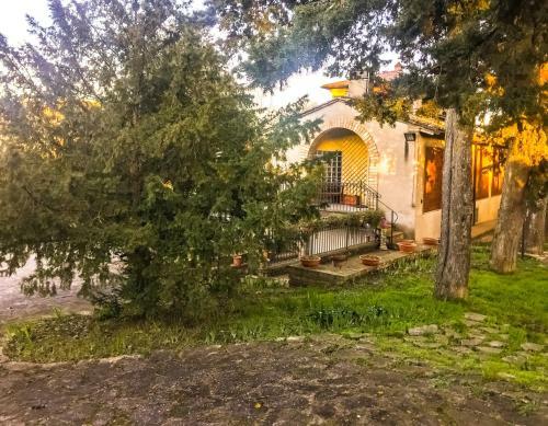 Casa Indipendente Con Giardino E Parcheggio Privato