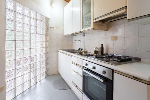 Casa Indipendente Con Giardino E Parcheggio Privato