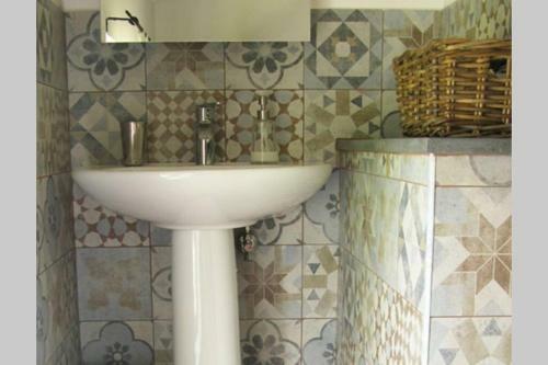 Etnalodge Converted Palmento (sleeps 7, Self-catering)