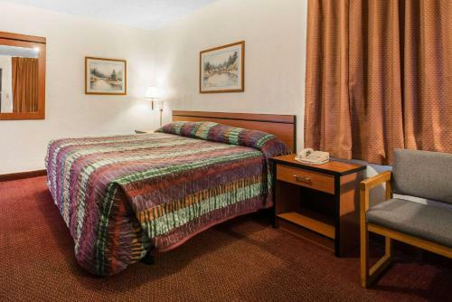 Hotel Rodeway Inn & Suites Colorado Springs