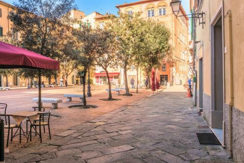Hostly - La Pera Suite Apartment - 2 Bedrooms, Full Center