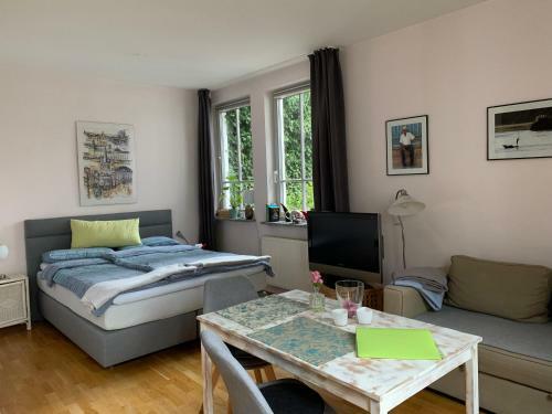 Bed & Breakfast Gleich Neben Dom Und Schloss