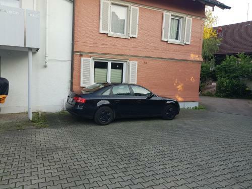 Apartamento Sonnige Dach Fereinzimmer